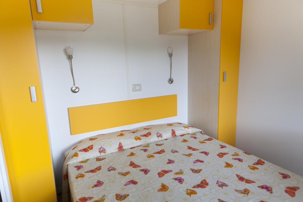 Camping Delfino Hotel Albenga Ruang foto